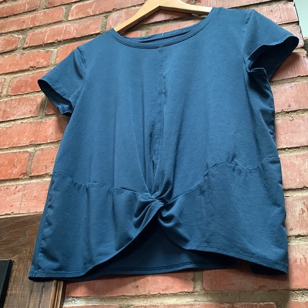 Teal Athleta cropped short sleeve top - Picture 3 of 7